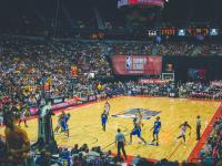 FB体育注册网址-西决生死战焦点战，马刺狂胜步行者，一场定义时代的团队胜利