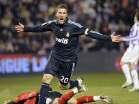 FB体育官网-欧冠半决赛焦点战，巴西加时赛绝境突围，点球鏖战力克巴拉圭