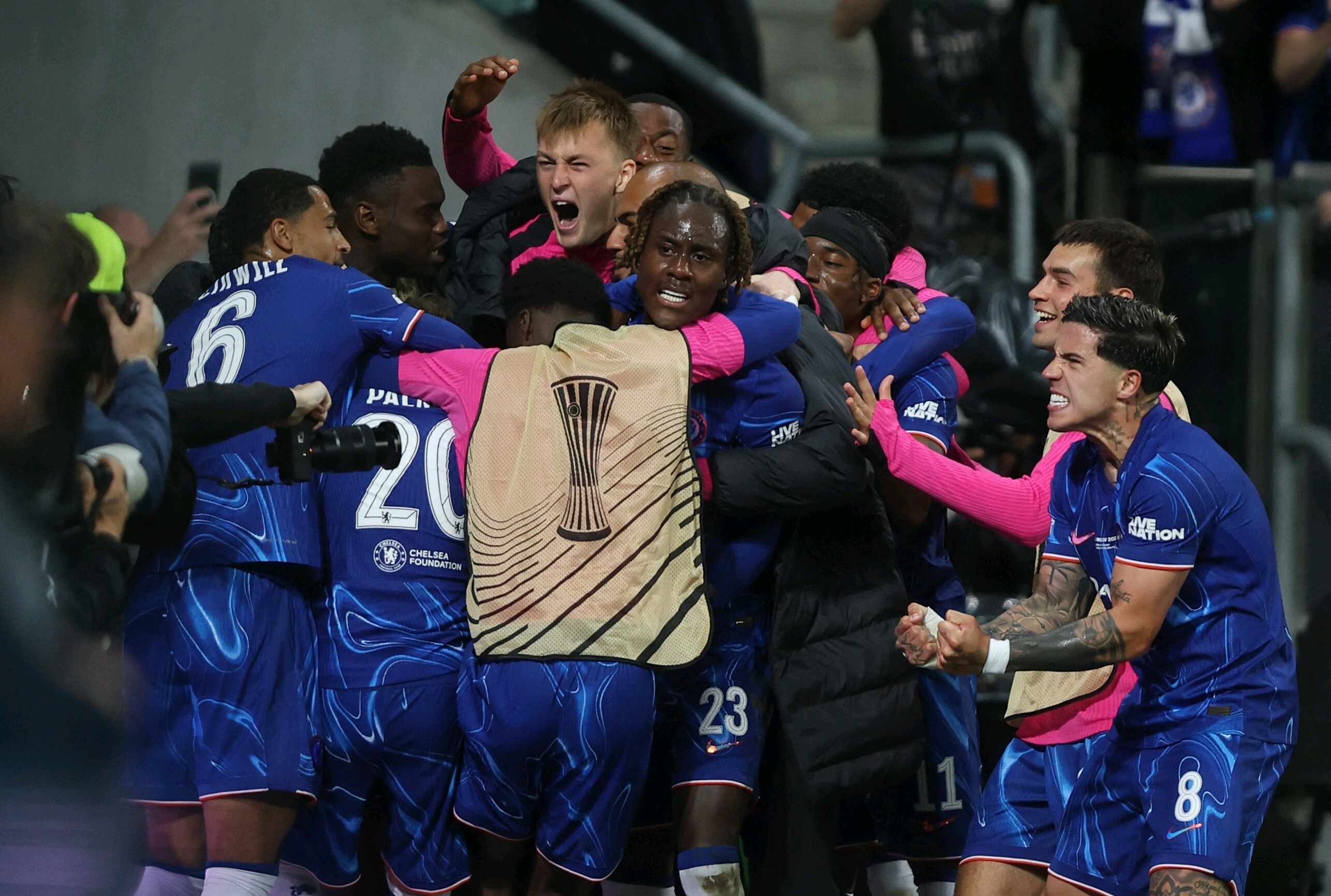 关于波兰队惨遭淘汰，无缘欧锦赛决赛的信息