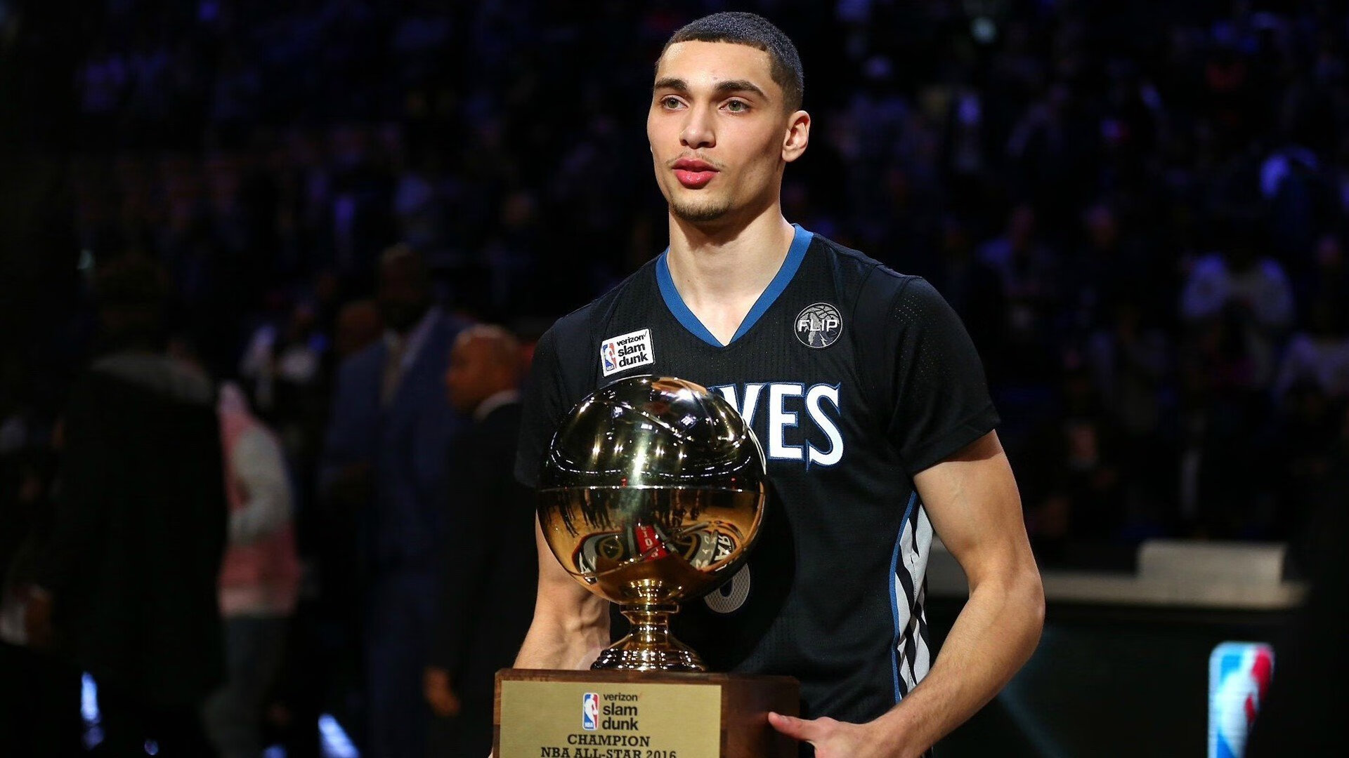 绿茵场上的奇才，西甲德比战火未熄，NBA奇才已强势晋级黄蜂