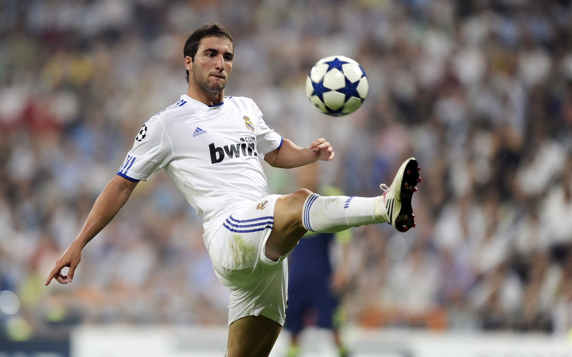 广厦力克凯尔特人，库里式惊艳表演改写篮球叙事