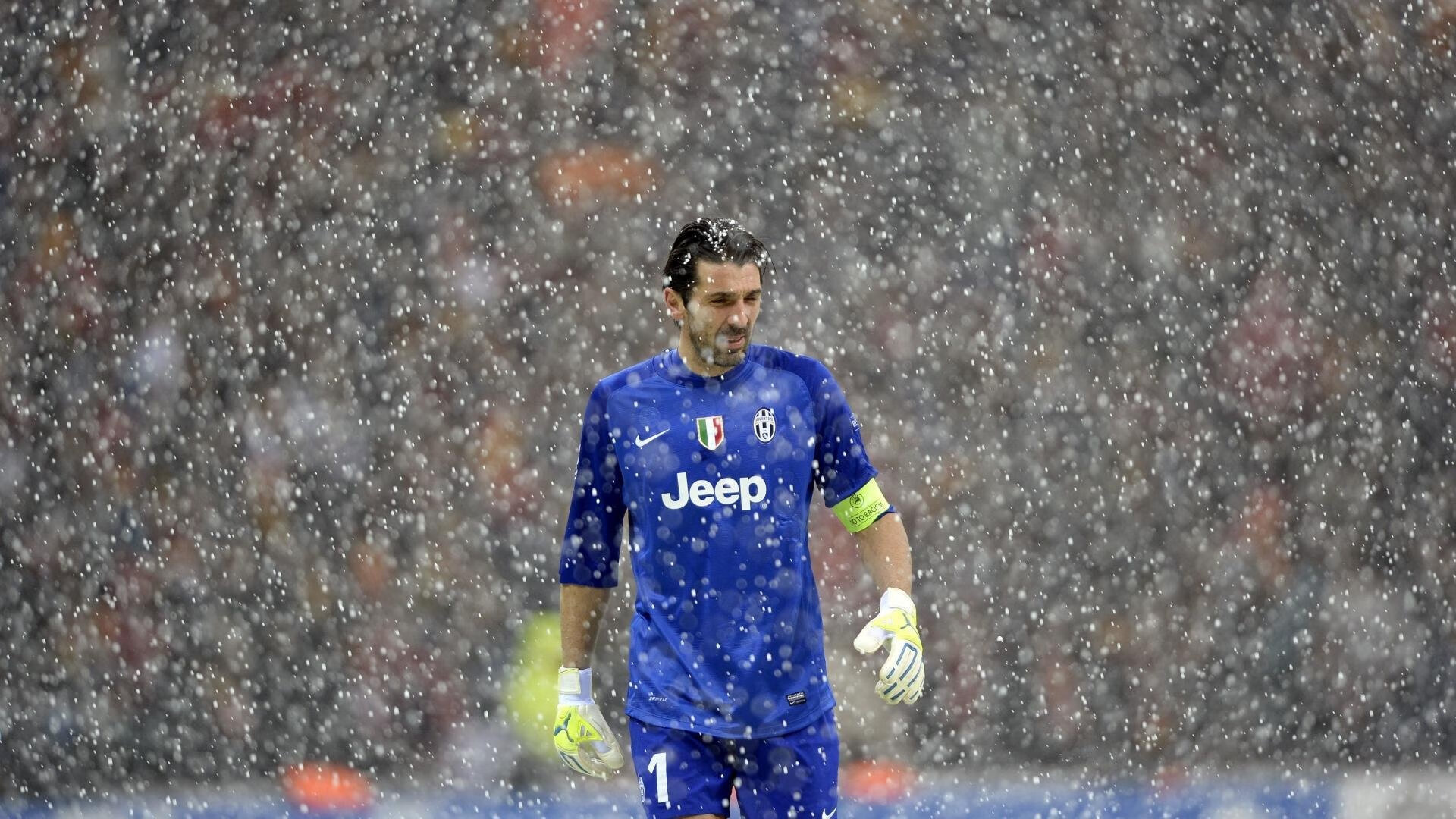 绝境之巅，莱万抢七夜的无声爆发